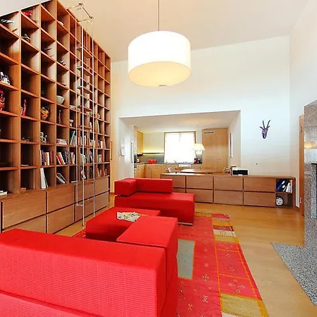 Apartment Celerina Sleeps 8 Wifi